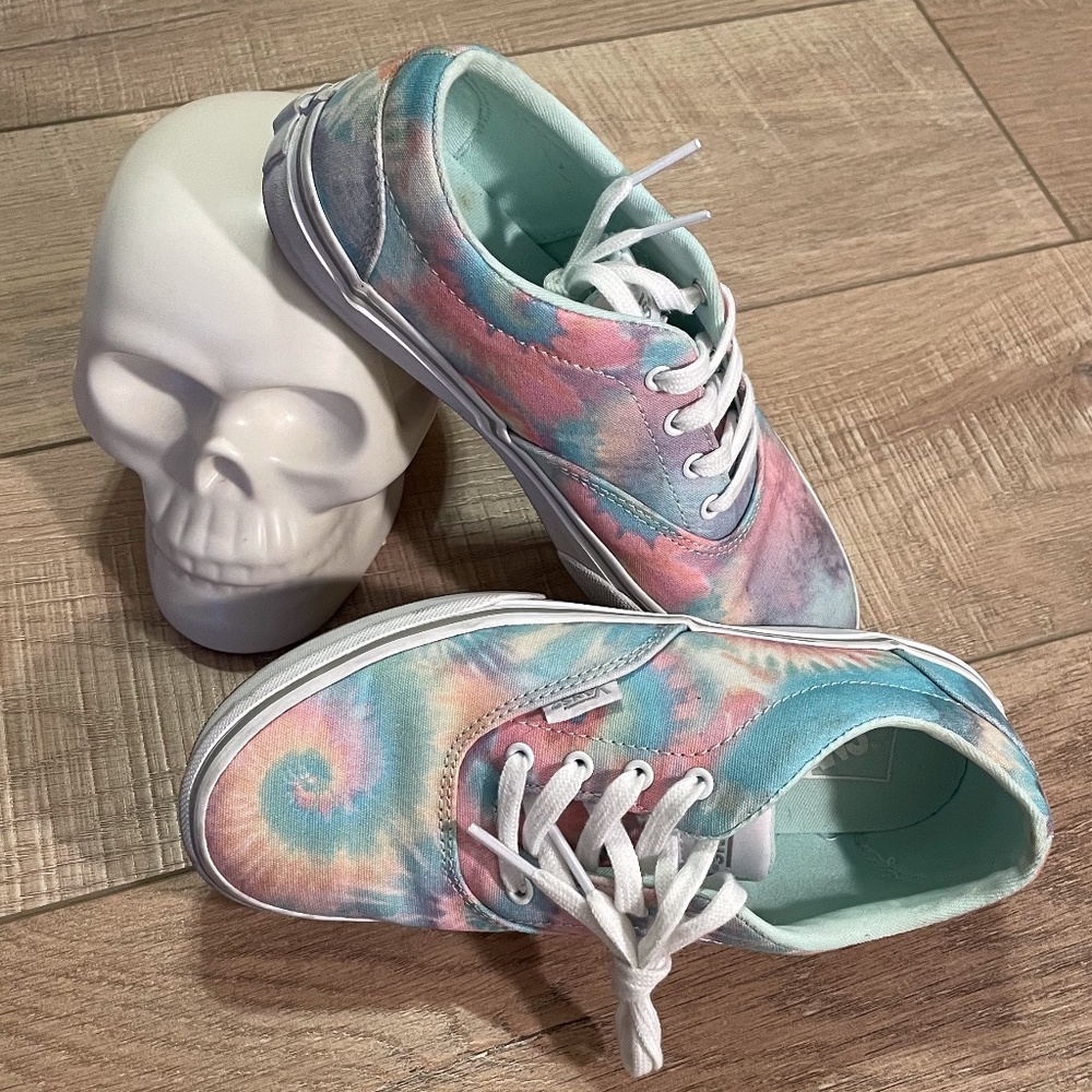 .VANS. Tie-Dye KIDS Doheny Skate Shoes 3US Missy
